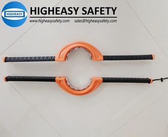 Drill Pipe Connection Guide Allows The Handlers To Keep Hands Clear Of Potential Pinch Point Areas